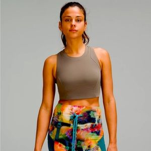 Lululemon storage hike bra